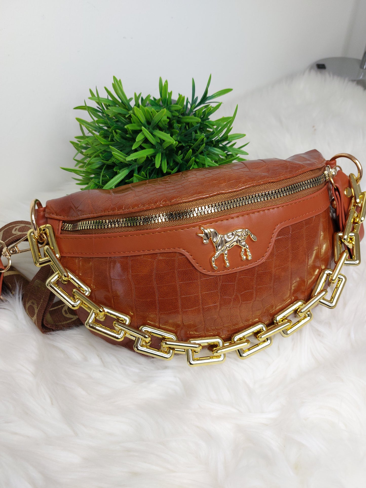 Small Crossbody Leather Shoulder Bag for Women - Brown